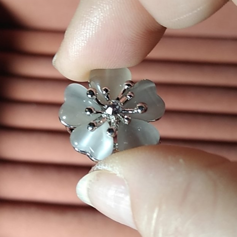 Ring - Picture 4 of 4
